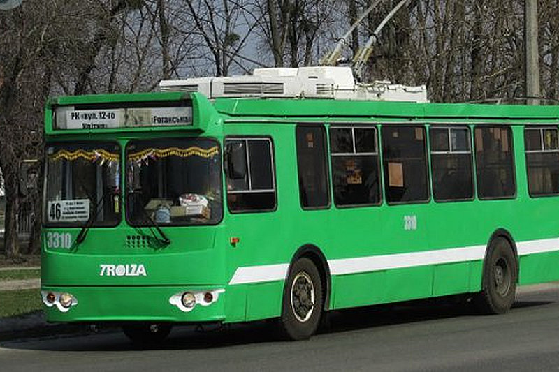 Троллейбус №46