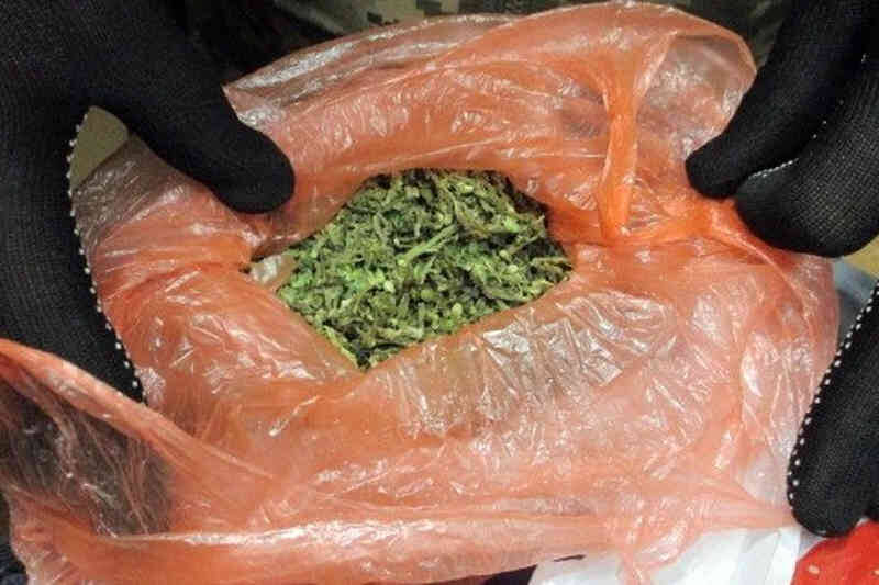 Пакет із наркотиком
