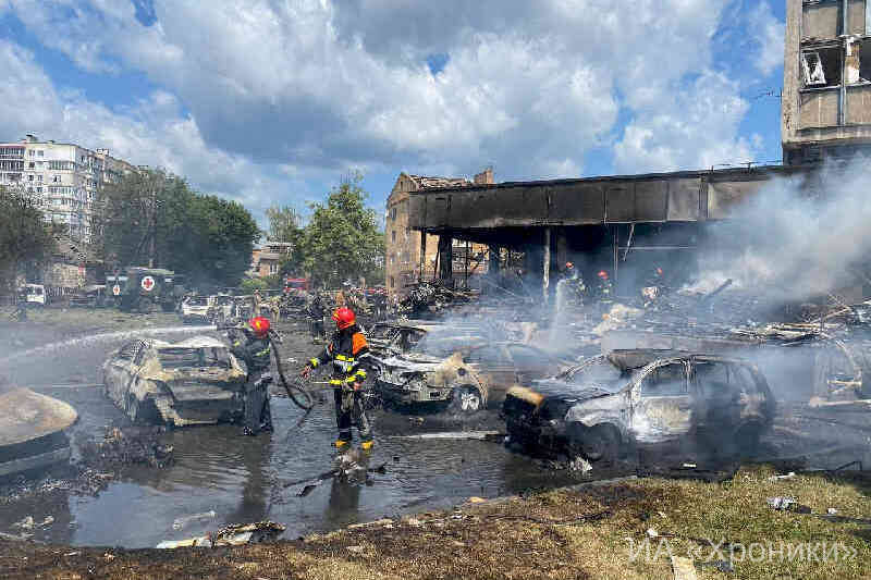 Наслідки ракетного обстрілу центру Вінниці