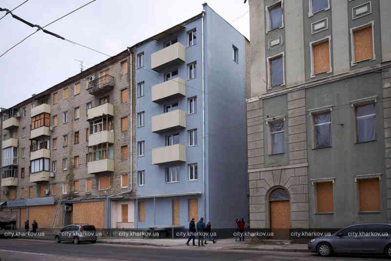 Дом, реконструированный после разрушения от обстрела россиянами