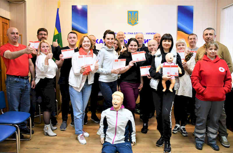 Харківські отримали сертифікати про проходження тренінгу першої жомедичної допомоги