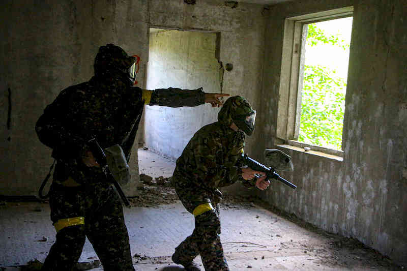 Тренувальний штурм будівлі