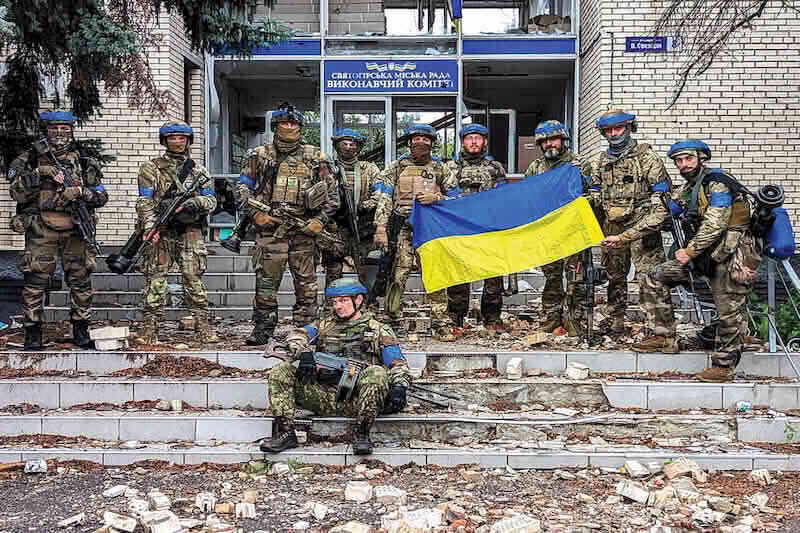 Гвардійці після завергшення успішної операції