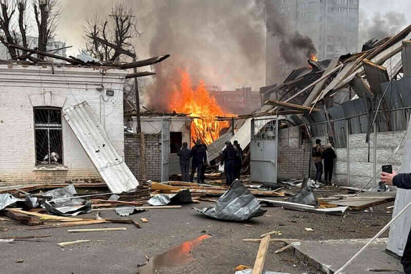 Пожежа внаслідок російського обстрілу