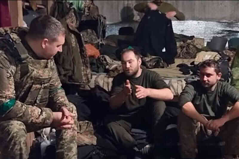 Командир 120 отдельной бригады Сил территориальной обороны ВСУ полковник Дмитрий Бизонич в батальоне