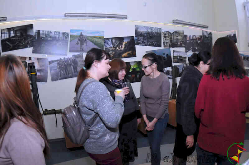На фотовыставке