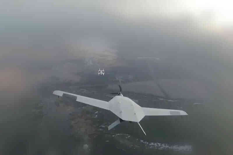 За мгновение до уничтожения российского беспилотника «Скат-450М»