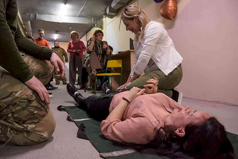 Гвардійці проводять тренінг з тактичної медицини