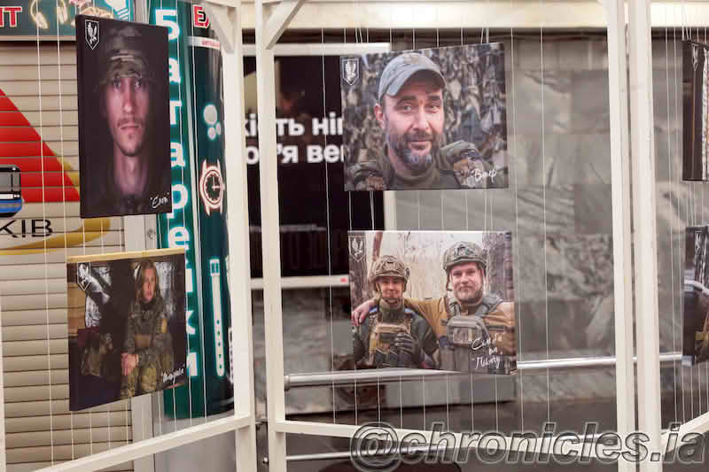 На открытии фотовыставки офицера НГУ Антона Карпенко «Взгляд. Побратимы. Судьбы»
