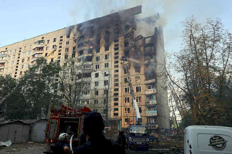 Consequences of the shelling of a residential building in Kharkiv by the Russian military